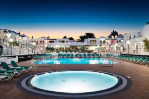 Basen w obiekcie Bitacora Lanzarote Club lub w pobliżu