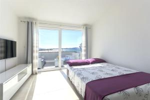 Postel nebo postele na pokoji v ubytování Apartment Srima
