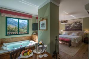 Postel nebo postele na pokoji v ubytování Quinta da Paz Resort + 109 fotografií