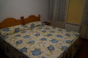 Posteľ alebo postele v izbe v ubytovaní Hostal Camino Real