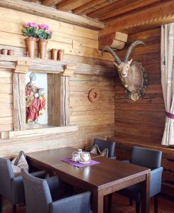 Zona d'estar a Alpenresidenz Ballunspitze - Kinderhotel