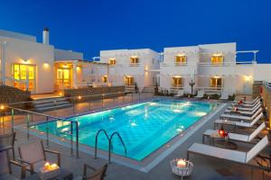 The swimming pool at or close to Perigiali