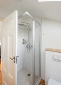 A bathroom at Lækjargata apartment