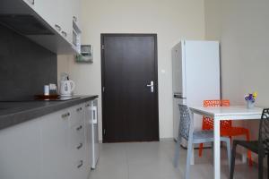 Kuchyňa alebo kuchynka v ubytovaní Hostel Bratislava
