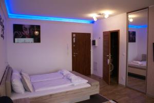 Postel nebo postele na pokoji v ubytování Top Oder Apartments- private parking