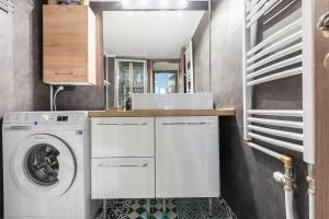 Kylpyhuone majoituspaikassa Athens Mini Suite