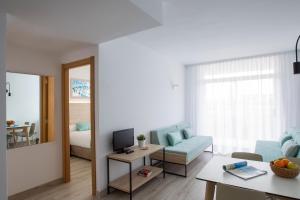 Gallery image of Aparthotel Cye Holiday Centre in Salou