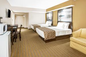 Katil atau katil-katil dalam bilik di red maple inn and suites