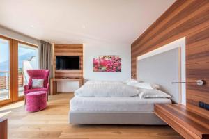 TV a/nebo společenská místnost v ubytování Marini's giardino Hotel
