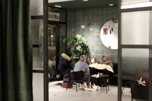 Goście zatrzymujący się w obiekcie 2060 The Newton Hostel