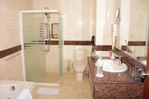 Casa Mare Resort - ex, Royal Tulip Beach Resort的一间浴室