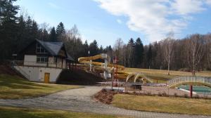 Bazén v ubytování Villa Lotti nebo v jeho okolí