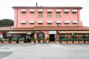 Budova, kde se hotel nachází