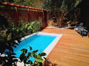 Piscina di First Light Cabins o nelle vicinanze