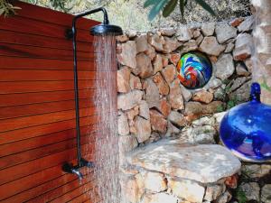 Foto dalla galleria di First Light Cabins ad Amirim