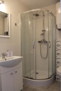 Koupelna v ubytování Apartament "Zacisze"