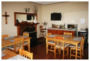 Η κουζίνα ή μικρή κουζίνα στο 96 On Bree Guesthouse