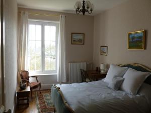 Photo de la galerie de l'établissement La chambre au Château, à Pernant