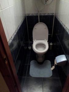 A bathroom at Квартиры