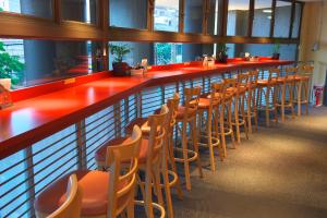 Restoran või mõni muu söögikoht majutusasutuses Chisun Inn Nagoya