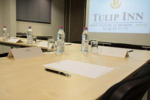 Ärikülastajate ala ja/või konverentsiruum majutusasutuses Tulip Inn Sainte Clotilde, La Réunion