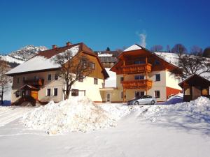 Ferienhof Gindl und Gästehaus Gindl talvel