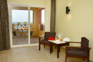 Casa Mare Resort - ex, Royal Tulip Beach Resort的休息区