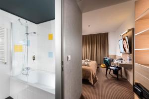 Μια τηλεόραση ή/και κέντρο ψυχαγωγίας στο Bo18 Hotel Superior