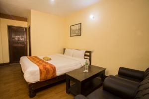 Ein Bett oder Betten in einem Zimmer der Unterkunft Langtang View Nagarkot Bed and Breakfast
