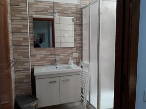 Bilik mandi di Nonnacettyhouse