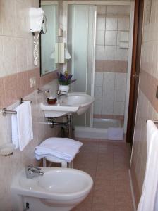 Koupelna v ubytování Hotel Cristina