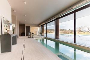 Piscina di Buonamico Wine Resort o nelle vicinanze