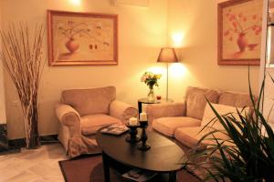 Posezení v ubytování Achillion Hotel