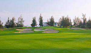 Tiện nghi golf gần/tại resort