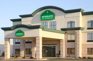 una representación de un hotel wichita windsor en Wingate By Wyndham - Warner Robins en Warner Robins