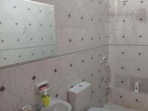 A bathroom at La Esperanza