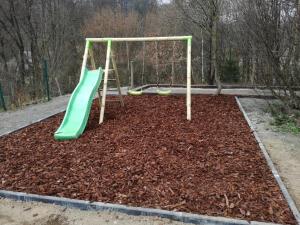 Ein Kinderspielbereich in der Unterkunft La Bergerie de Ster