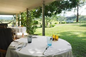 A restaurant or other place to eat at Hillcrest Mountain View Retreat