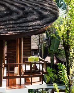 Сад в The Tubkaak Krabi Boutique Resort