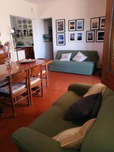 A seating area at Villa Etna