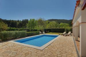 The swimming pool at or close to Casa Peters