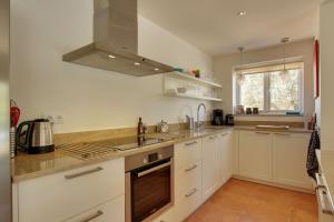 A kitchen or kitchenette at Casa Peters
