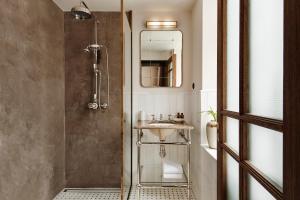 Koupelna v ubytování Hotel Sanders