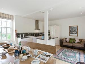 A restaurant or other place to eat at The Old Coach House 