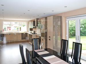 A restaurant or other place to eat at Wakearley 