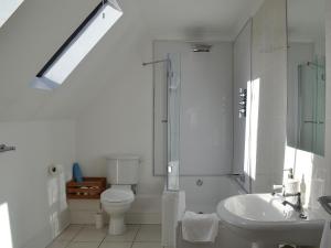 A bathroom at Kingscote 