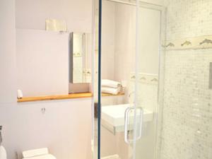 A bathroom at Beach Side 