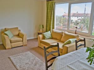 A seating area at Taronga 