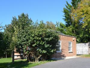 The building where the vacation home is located 