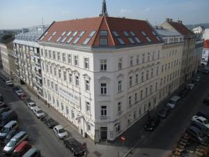 Budova, v ktorej sa apartmán nachádza